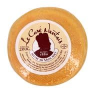 Les Petites Laiteries Curé Nantais Affiné au Muscadet - Lait de vache cru, 200g