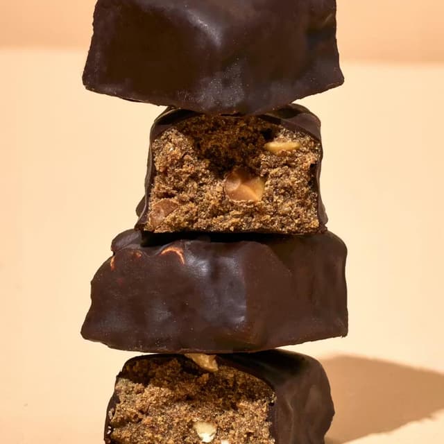 4255582806205 - Koro - Barre protéinée vegan cacahuètes salées bio 