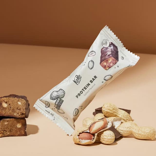 4255582806205 - Koro - Barre protéinée vegan cacahuètes salées bio 