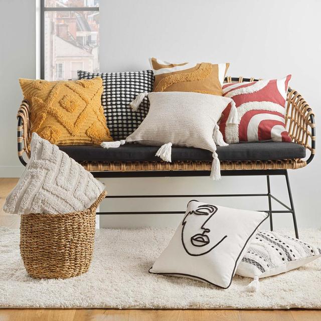 3574386119559 - Douceur D Interieur - Housse de coussin 40x40cm Zely camel