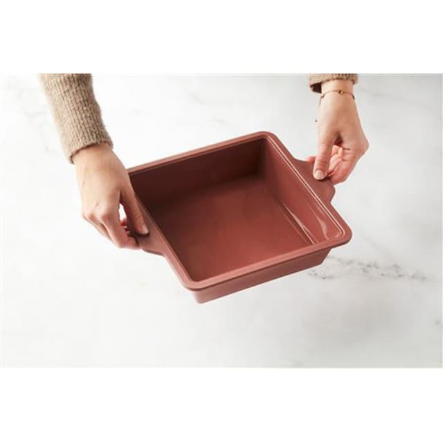 5404035721797 - Point virgule - Moule à gâteau carré Vintage Maroon 