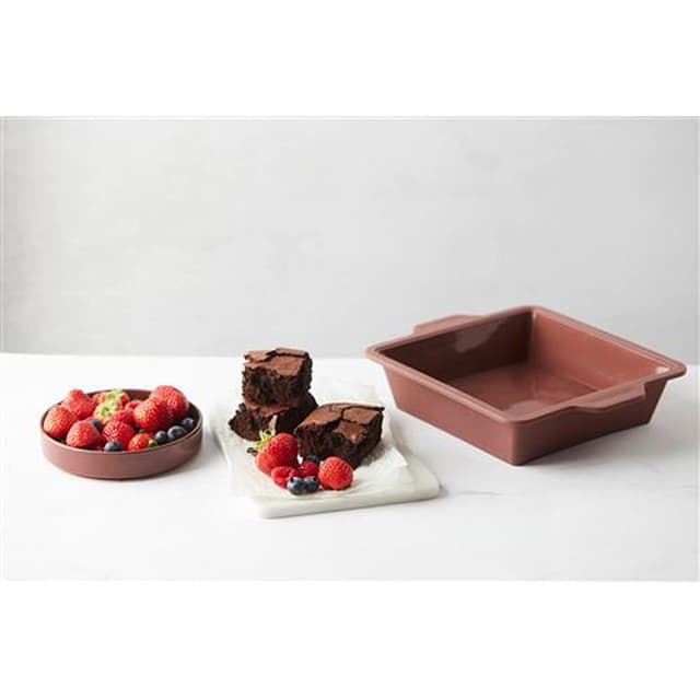 5404035721797 - Point virgule - Moule à gâteau carré Vintage Maroon 