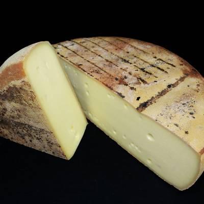  - Le Chariot à fromages, Artisan Fromager - Raclette Fumée au Bois de Hêtre Artisanale tranchée - Lait de vache cru