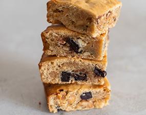 Brownie chocolat blanc et pépites de chocolat noir