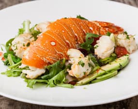 Salade de homard à l'avocat