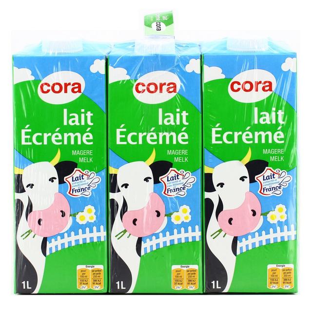 3257983303018 - Cora - Lait écrémé en brique