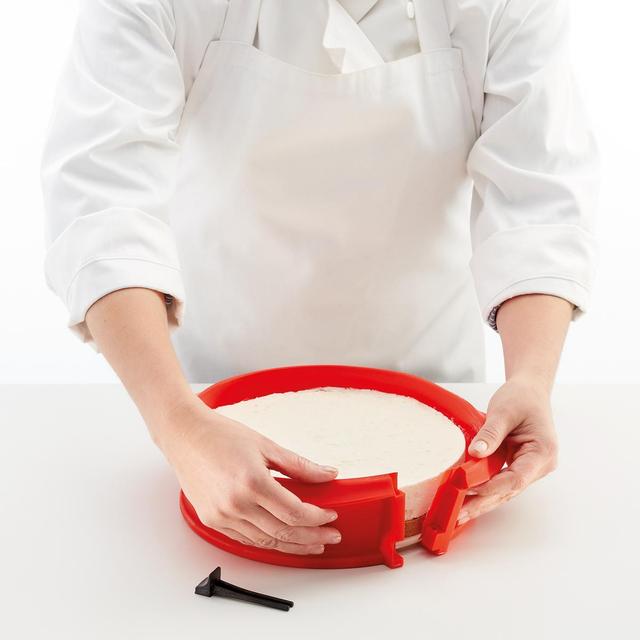 8710755880421 - Lékué - Moule à gâteau avec plaque, 23 cm