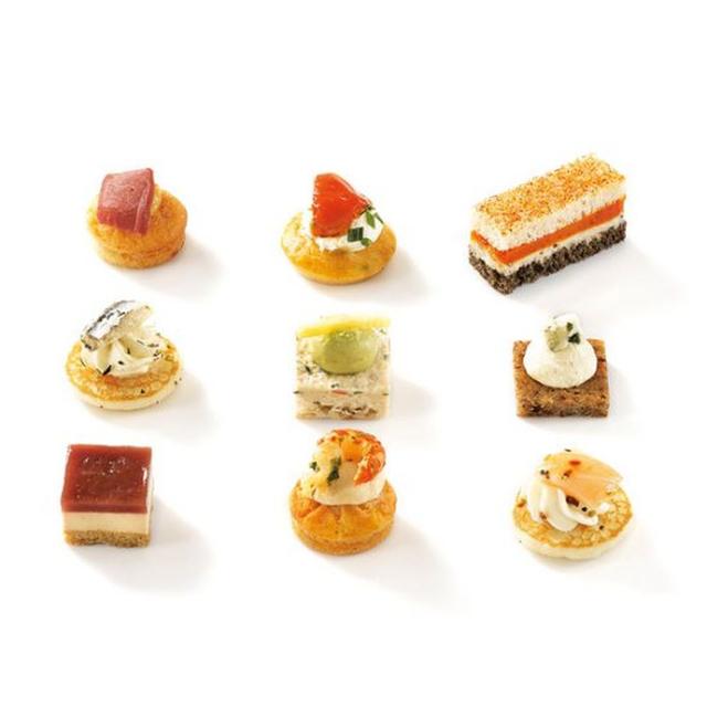 3700478515750 - Traiteur de Paris - 54 canapés salés de Tradition- 9 recettes colorées et panachées