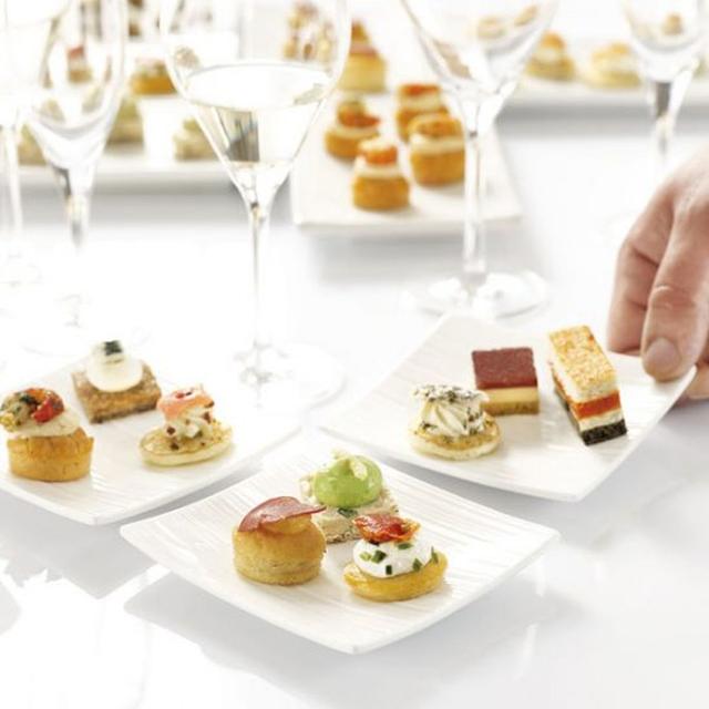 3700478515750 - Traiteur de Paris - 54 canapés salés de Tradition- 9 recettes colorées et panachées