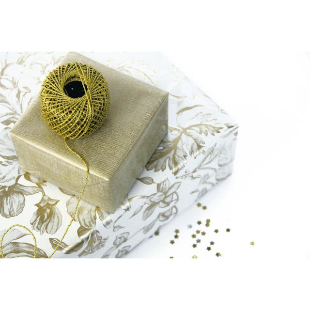 3329682128466 - Clairefontaine - Un rouleau de papier cadeau Premium Trésor