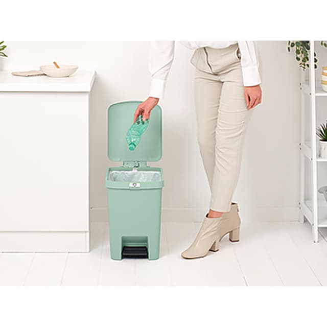 8710755800283 - Brabantia - Poubelle à pédale StepUp 25 litres - Jade Green