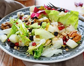 Salade endive pomme choux noirs