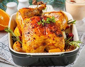 Chapon fermier en habit d'herbes