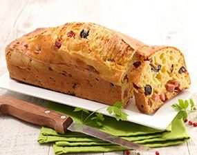 Cake olive tomate lard