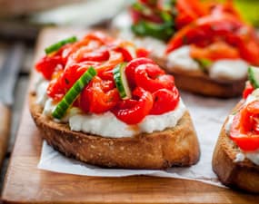 Tartines poivrons au chèvre